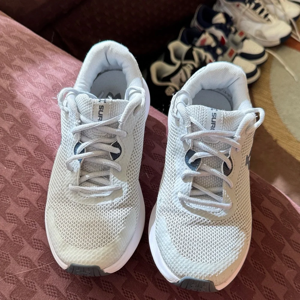 Under Armour white with Red and Blue Athletic Shoes - Picture 7 of 7